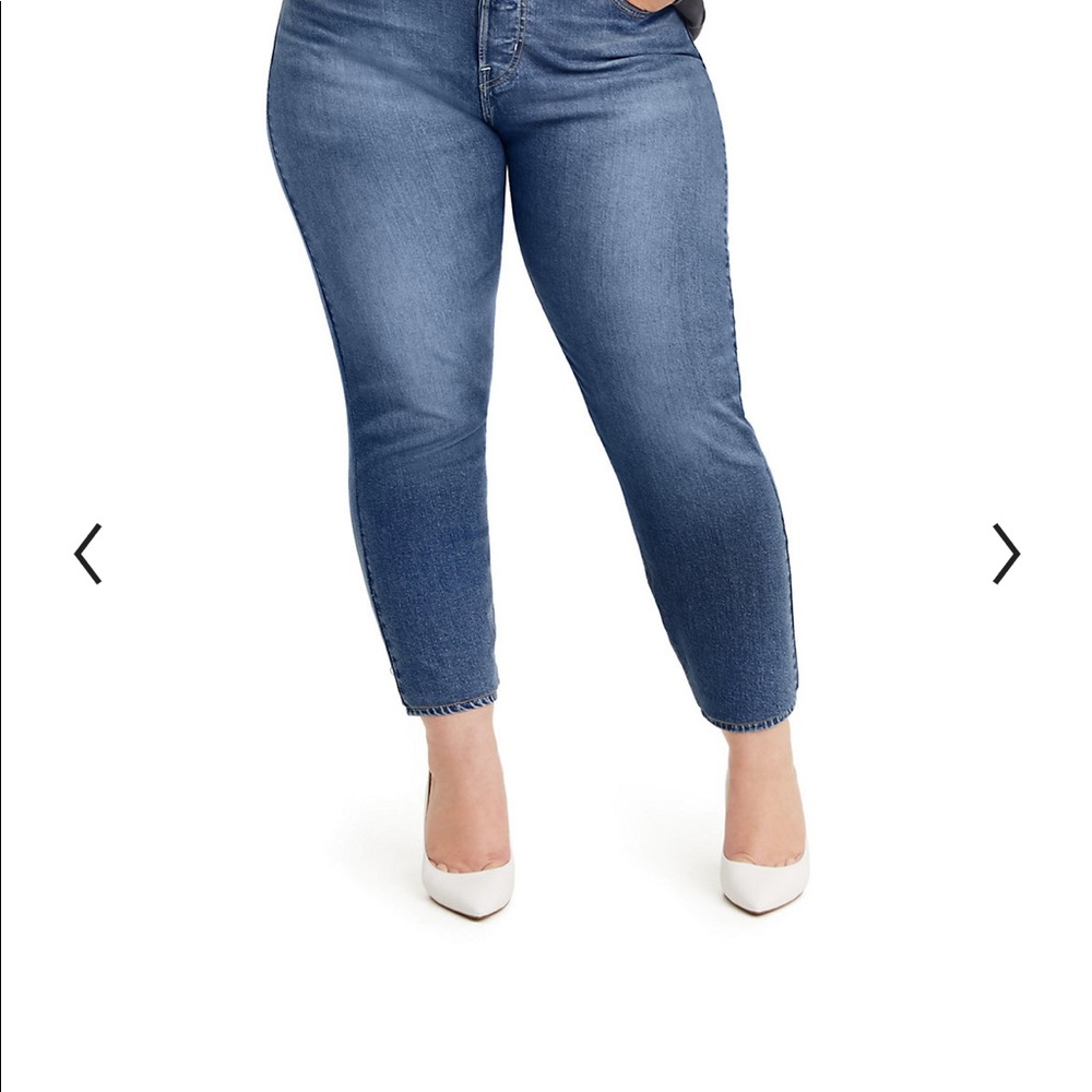 Levi Strauss & Co. Wedgie Skinny crop button-up 16